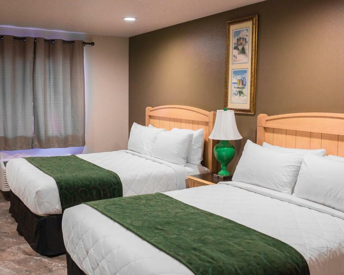 The Gator Den Motel ดันเนลลอน ภายนอก รูปภาพ